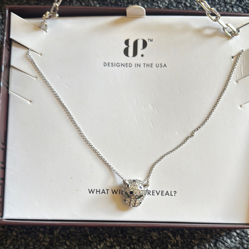 Elegant Silver Necklace by